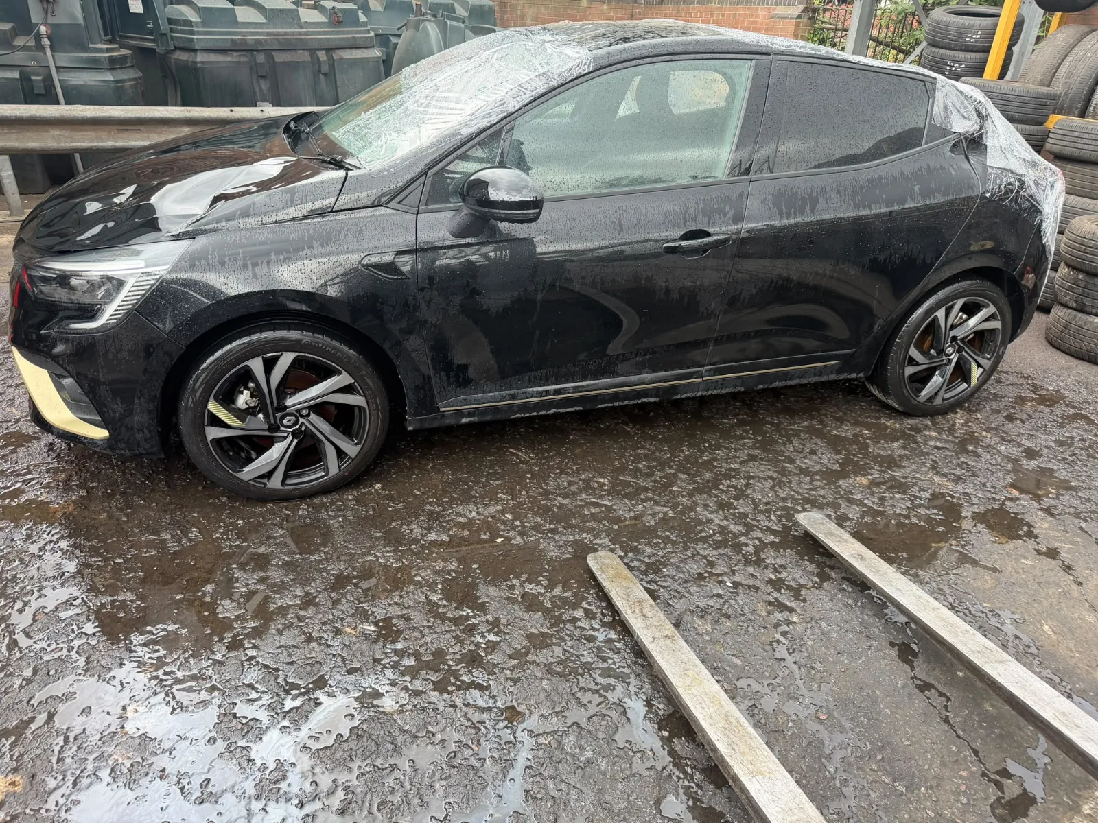 2023 Renault Clio E-Tech Engineered HEV A 1.6 being broken for parts