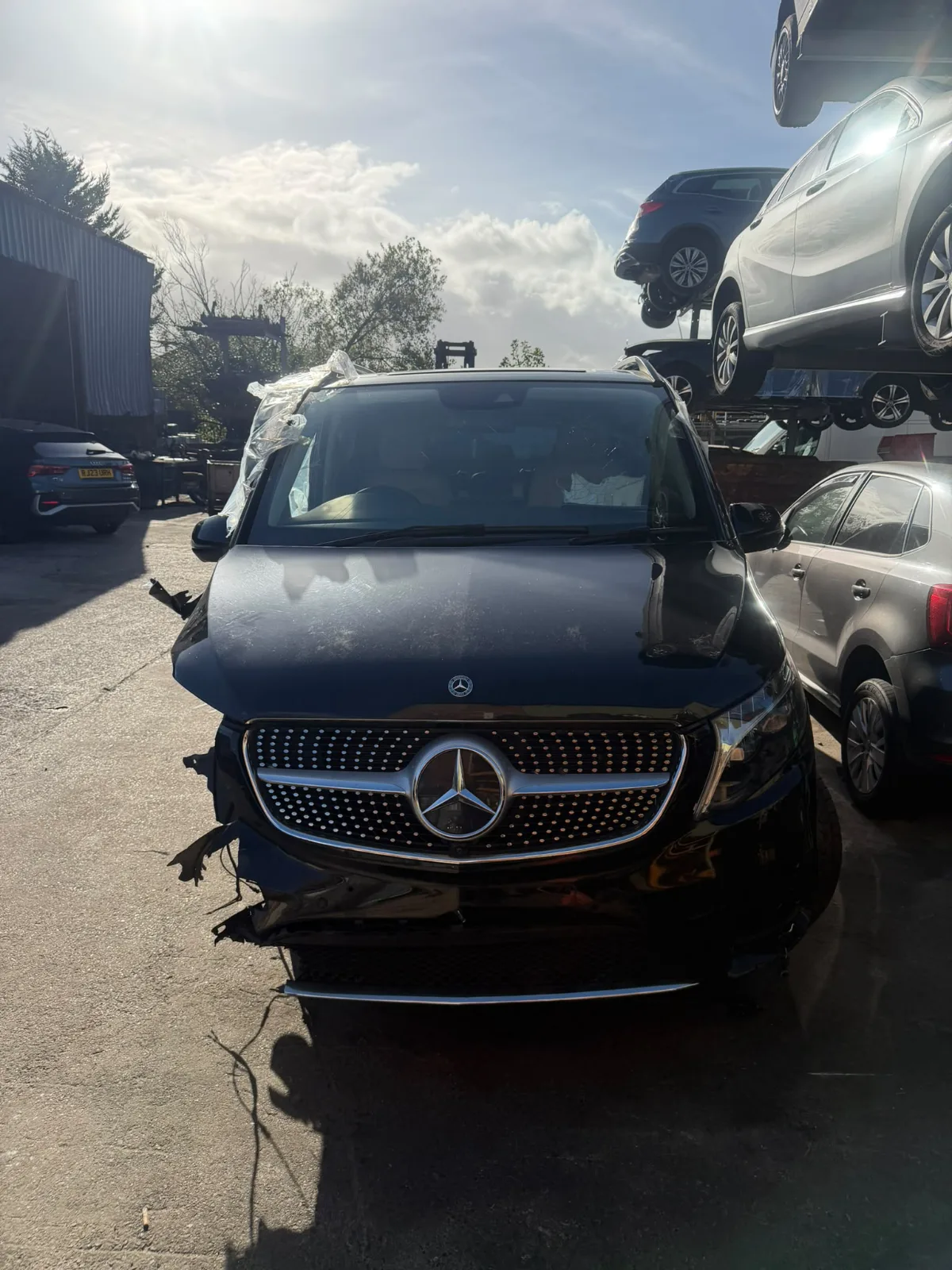 2024 Mercedes V 300 AMG Line D Auto 2.0 being broken for parts