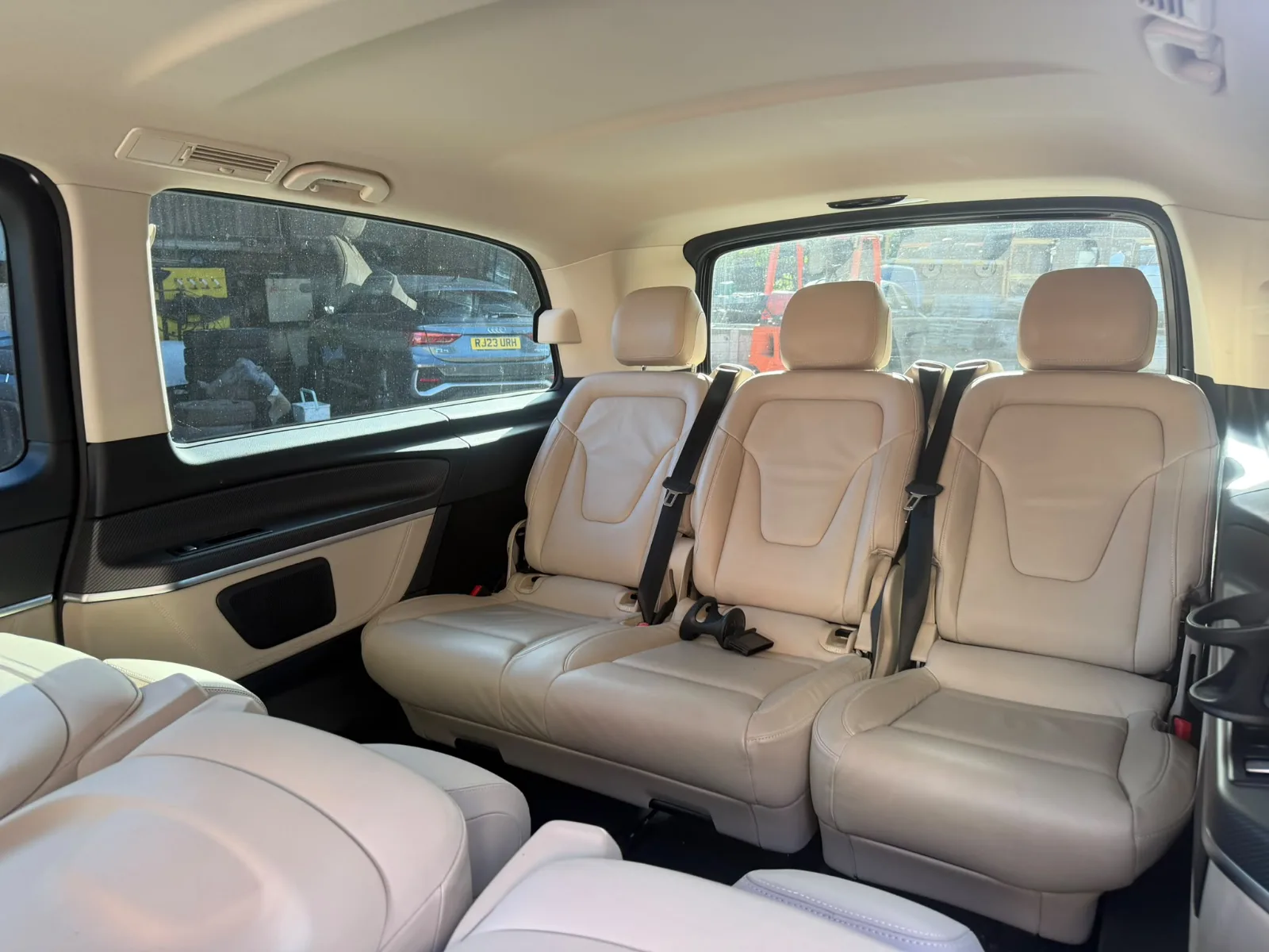 2024 Mercedes V 300 AMG Line D Auto 2.0, photo 5