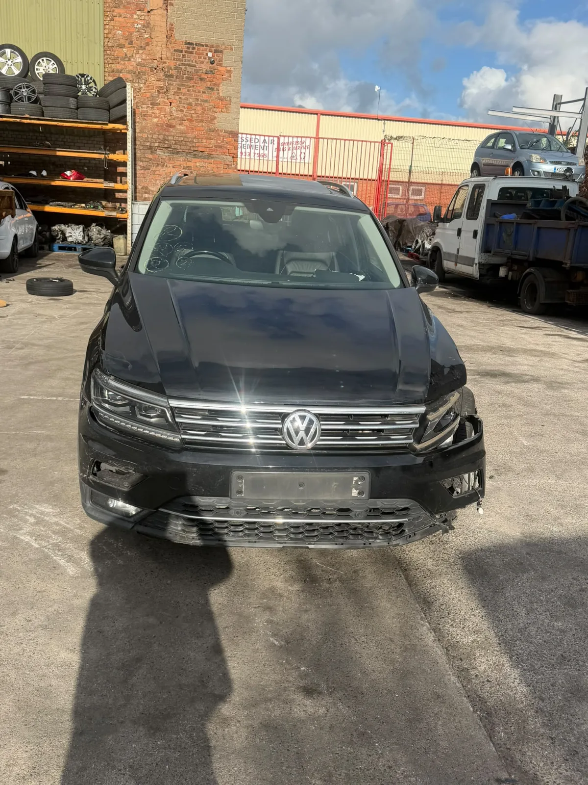 2017 VW Tiguan SEL TDI BlueMotion Technology 4Motion Semi-Auto 2.0, photo 2