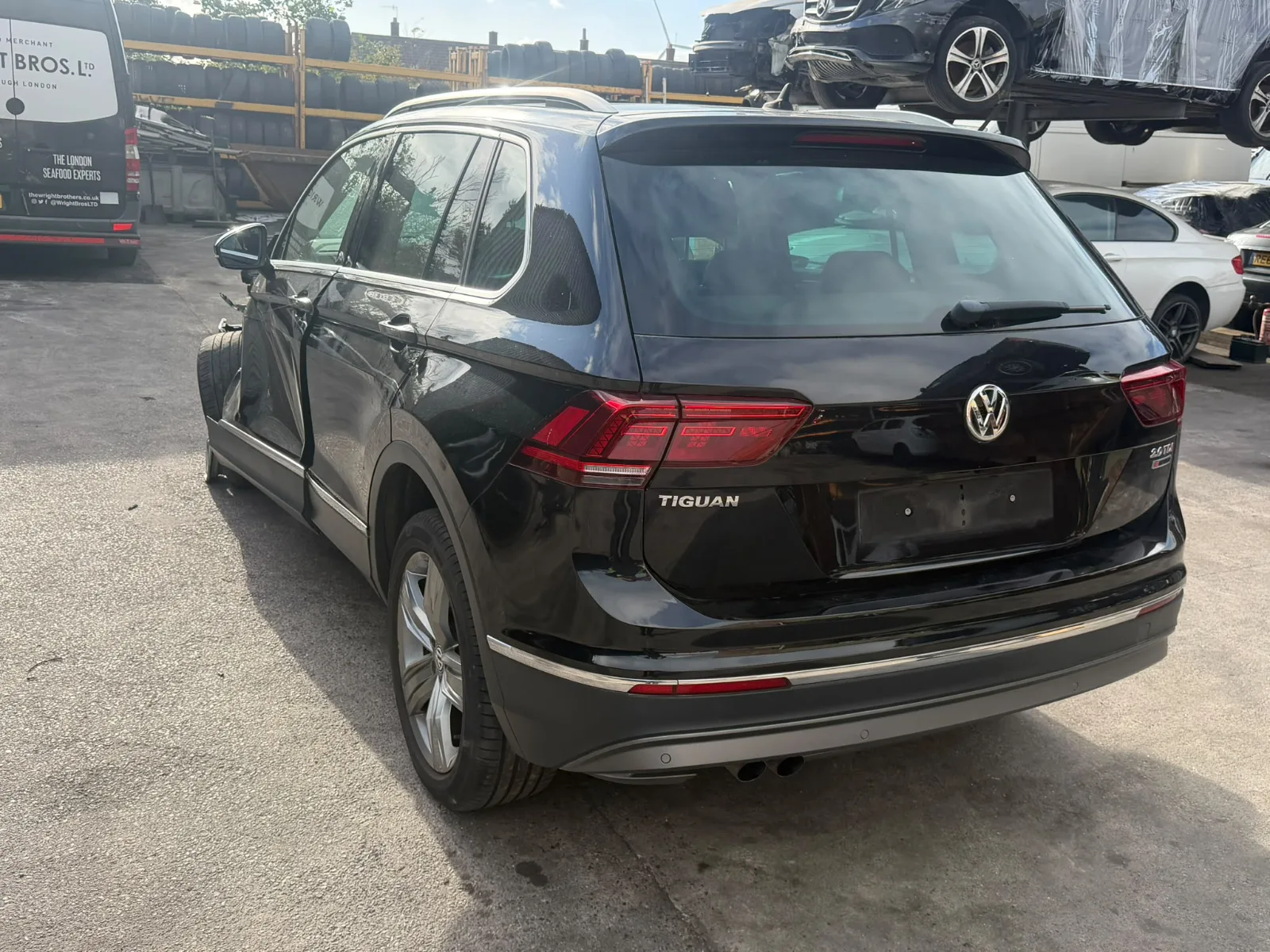 2017 VW Tiguan SEL TDI BlueMotion Technology 4Motion Semi-Auto 2.0, photo 4
